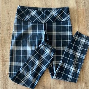 Lululemon leggings women’s size 6